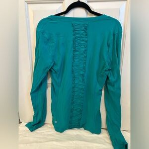 Lululemon Women’s Long Sleeve Ruffle Down the Back Teal Blue Size 6